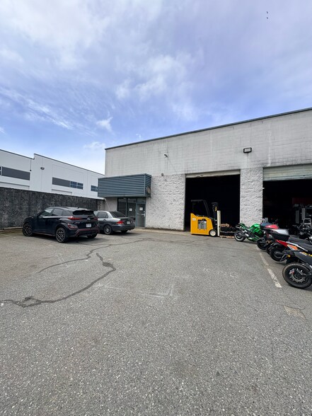 30970 Wheel Ave, Abbotsford, BC à louer - Photo de l’immeuble – Image 2 sur 3