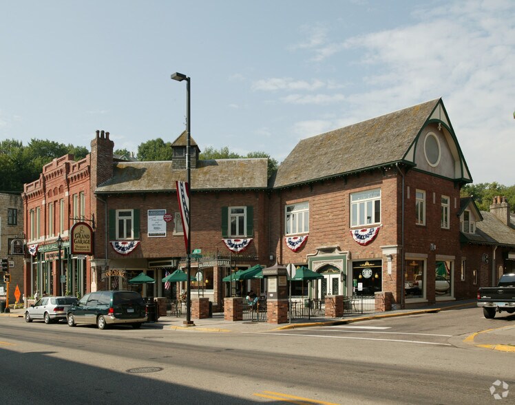 324-326 S Main St, Stillwater, MN à louer - Photo de l’immeuble – Image 2 sur 8