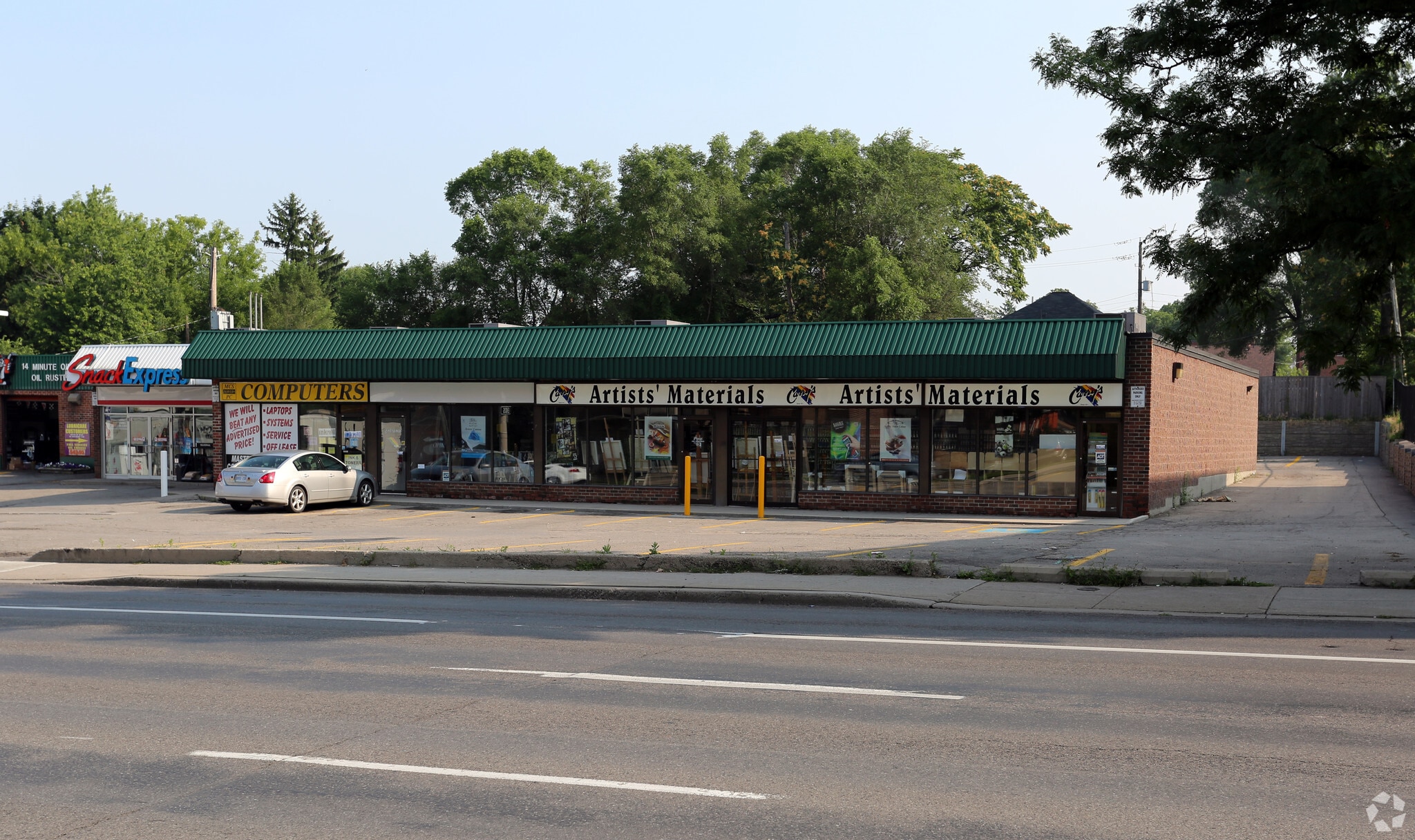 610 King St W, Hamilton, ON à louer Photo principale– Image 1 sur 6