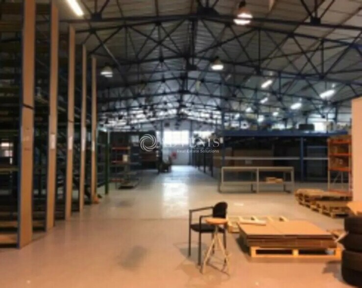 Local d’activités dans Nanterre à louer - Photo de l’immeuble – Image 2 sur 5