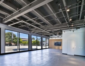 499 N Canon Dr, Beverly Hills, CA à louer Photo intérieure– Image 2 sur 5