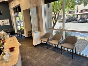 30 S Kyrene Rd, Chandler, AZ à louer Hall d’entrée– Image 1 sur 5