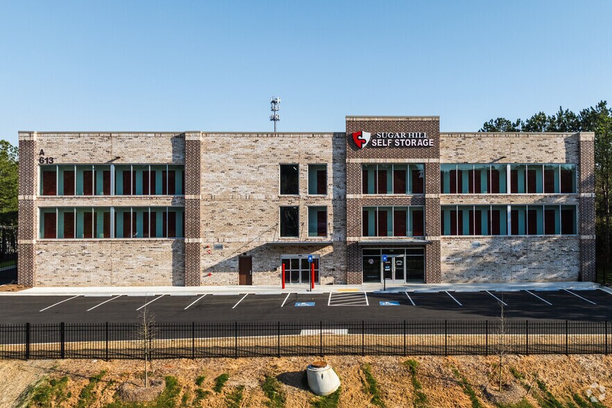 613 Buford Hwy, Sugar Hill, GA à louer - Photo de l’immeuble – Image 3 sur 14