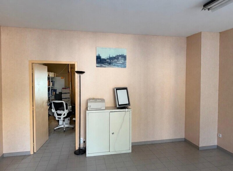 Bureau dans Chalon-sur-Saône à vendre - Photo intérieure – Image 2 sur 3