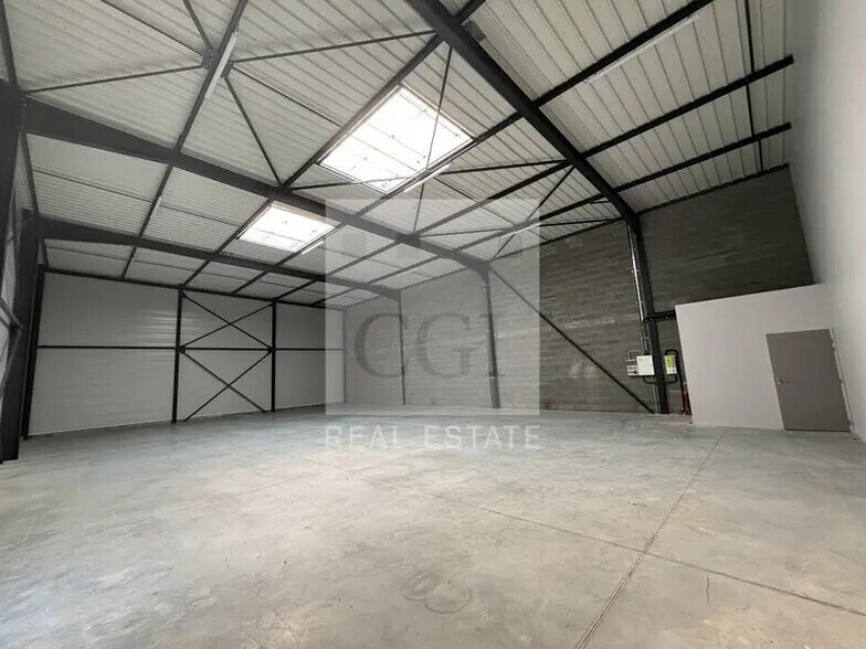 150 Bis Rue Ampère, Genay à louer - Photo intérieure – Image 3 sur 8