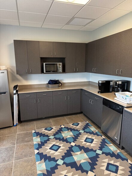 2421 Earl Rudder Fwy S, College Station, TX à vendre - Photo de l’immeuble – Image 3 sur 6