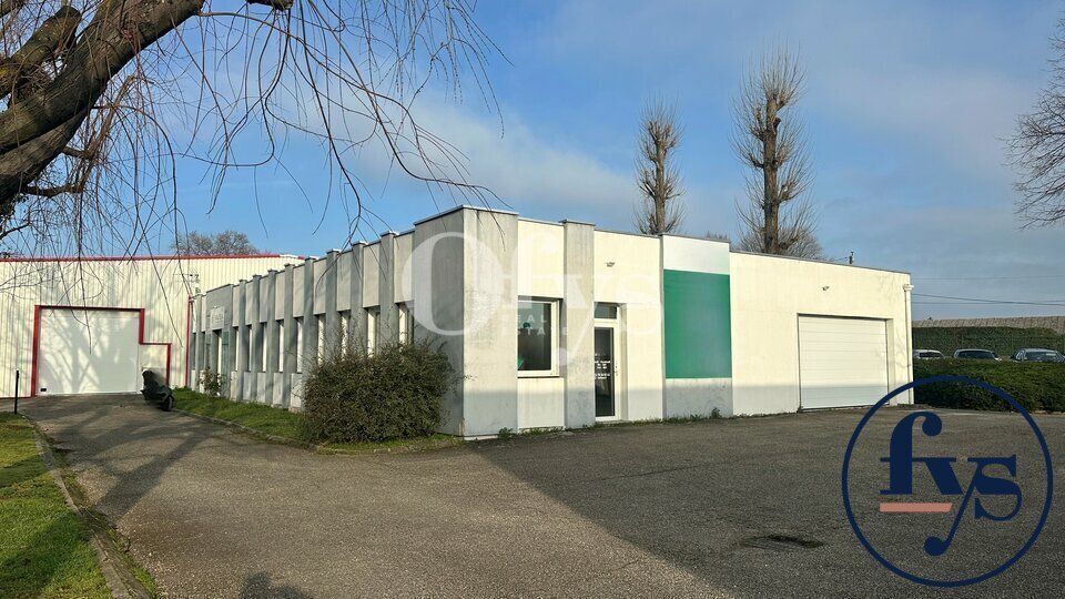 42 Rue De La Mouche, Irigny à louer - Photo de l’immeuble – Image 1 sur 7
