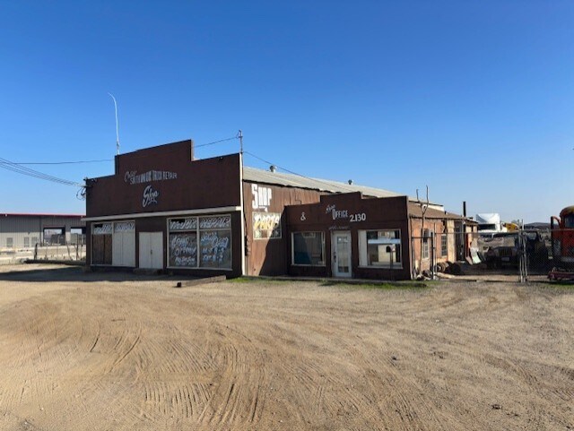 2130 S. Union Ave, Bakersfield, CA à vendre - Photo de l’immeuble – Image 3 sur 9