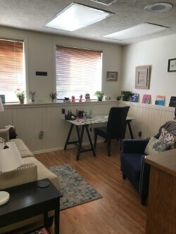 510 NE Roberts Ave, Gresham, OR à louer - Photo intérieure – Image 3 sur 7