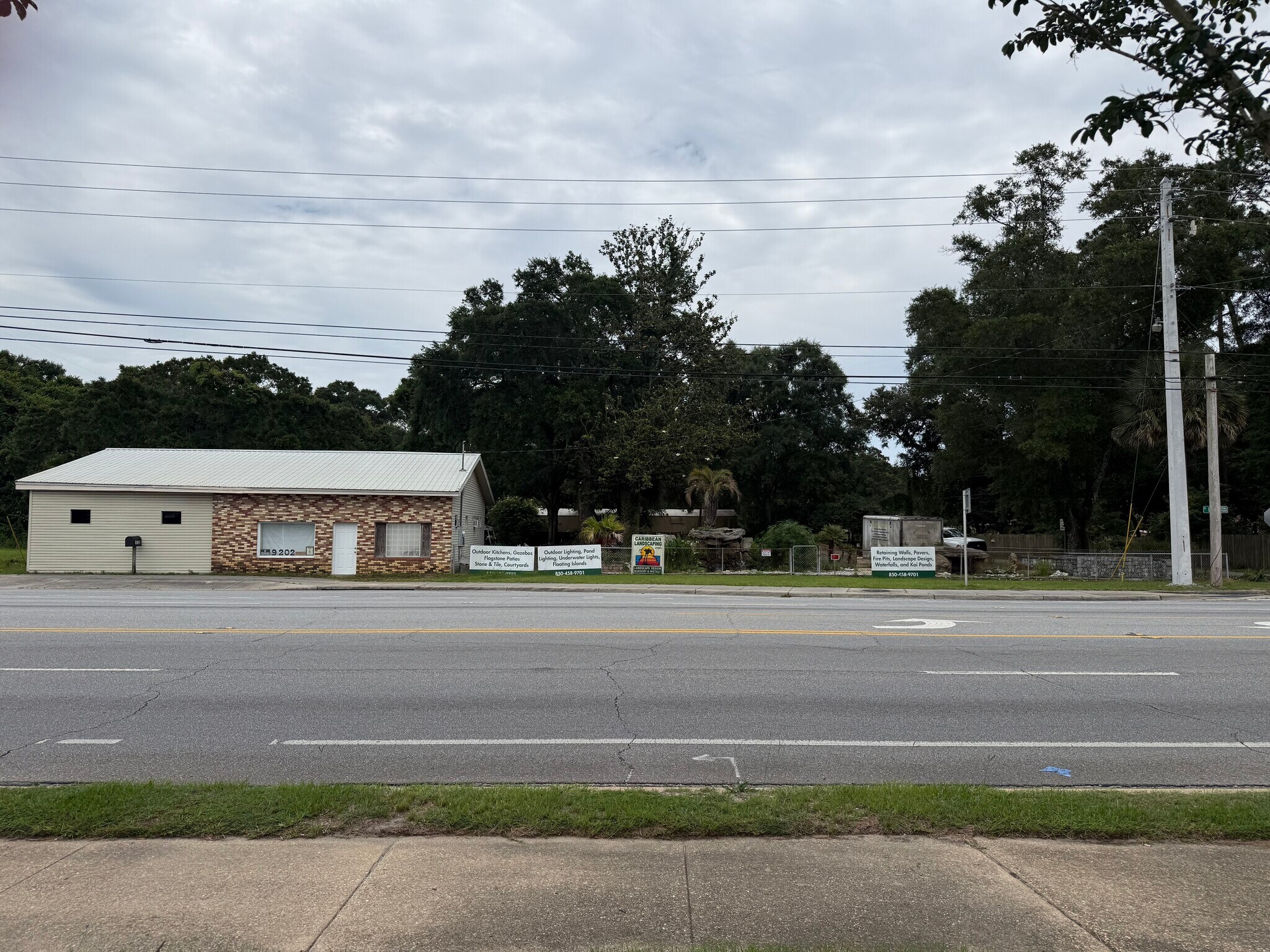 9202 N Davis Hwy, Pensacola, FL à vendre Photo de l’immeuble– Image 1 sur 19
