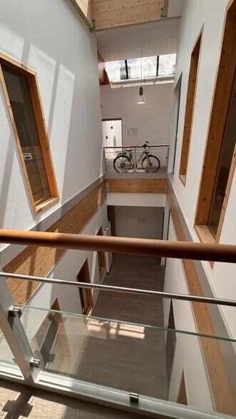 Bureau dans Vannes à louer - Photo de l’immeuble – Image 3 sur 5