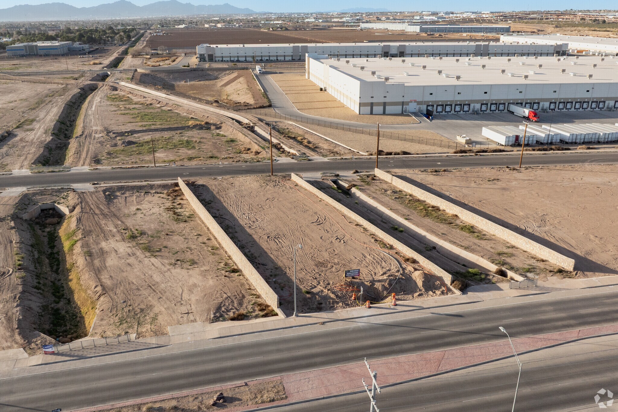 Nuevo Hueco Tanks Rd, Socorro, TX à vendre Photo principale– Image 1 sur 4