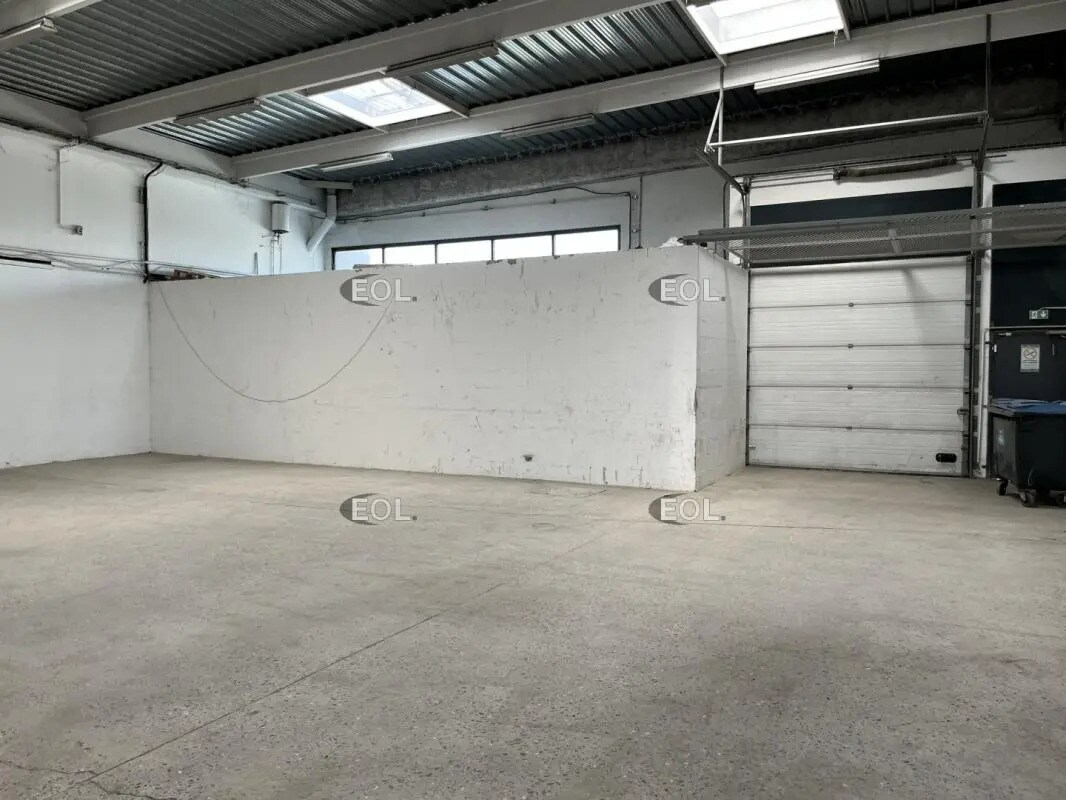 Local d’activités dans Gennevilliers à louer Photo de l’immeuble– Image 1 sur 5