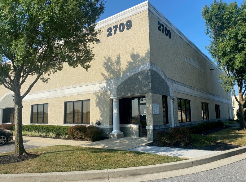 2709 Rolling Rd, Windsor Mill, MD à louer - Photo de l’immeuble – Image 2 sur 6