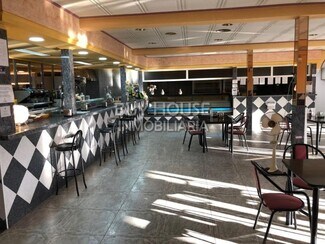 Plus de détails pour Local commercial à vendre