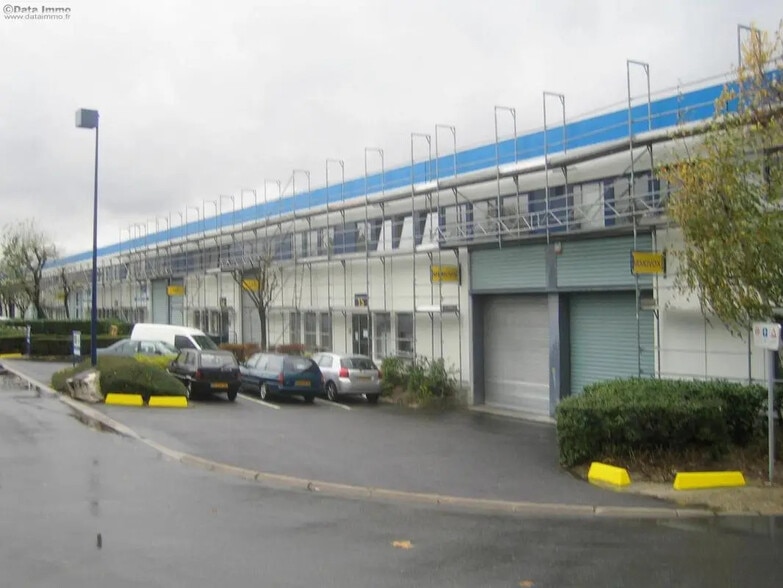 Industriel/Logistique dans Aulnay-sous-Bois à louer - Photo de l’immeuble – Image 3 sur 16