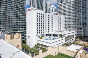 Hampton Inn & Suites Miami/Brickell-Downtown - Local commercial