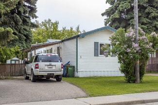 Plus de détails pour Creekside Estate, Red Deer, AB - Logement à vendre