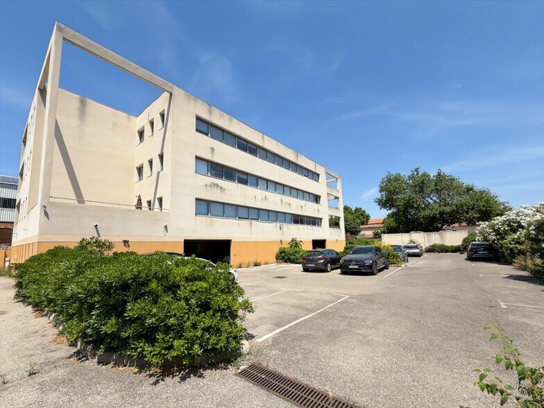 Bureau dans Marseille à louer - Photo de l’immeuble – Image 3 sur 20