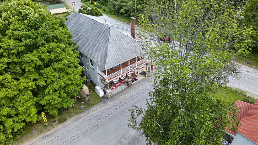 899 E Shore Dr, Adirondack, NY à vendre - Photo de l’immeuble – Image 3 sur 35