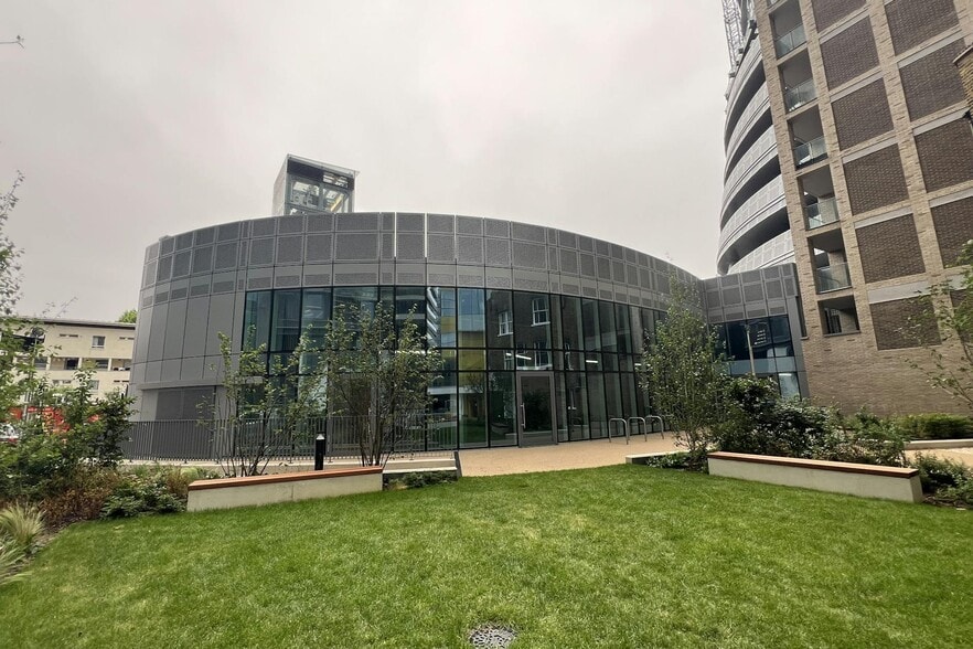 70 Manilla St, Londres à vendre - Photo principale – Image 1 sur 1