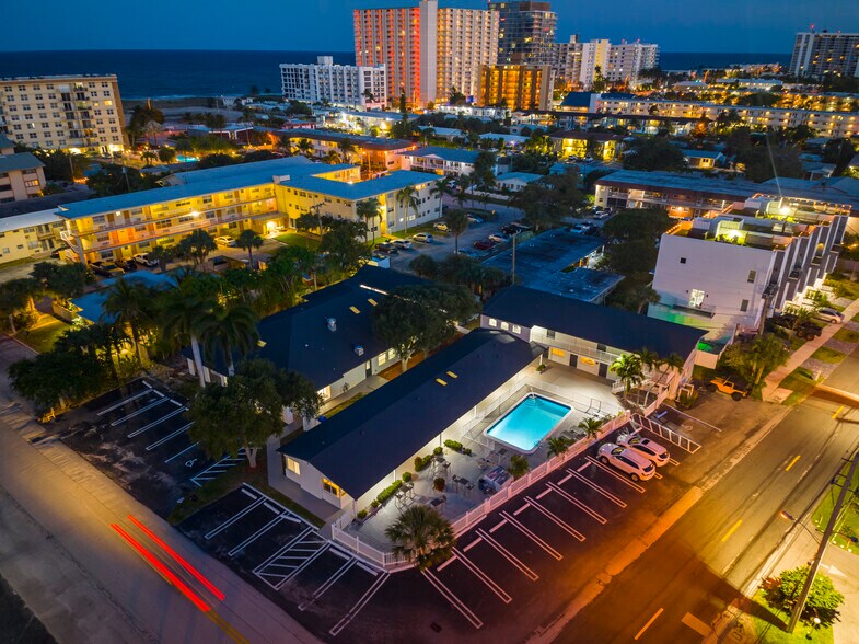 1020 N Riverside Dr, Pompano Beach, FL à vendre - Photo de l’immeuble – Image 2 sur 23