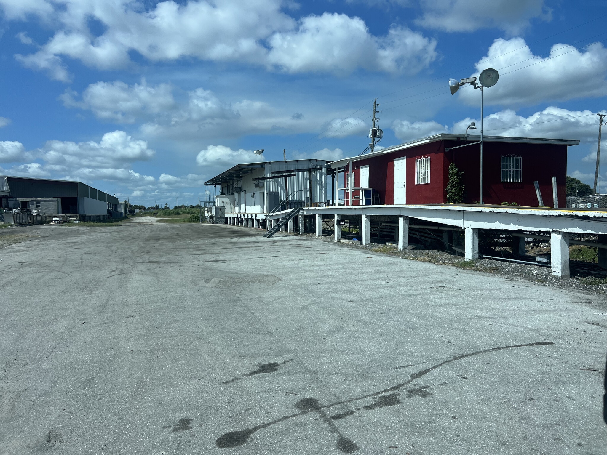 1008 Railroad St, Belle Glade, FL à vendre Photo principale– Image 1 sur 26