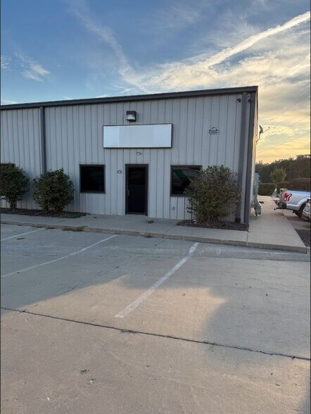 6700 Stephens Station Rd, Columbia, MO à louer - Photo de l’immeuble – Image 2 sur 2