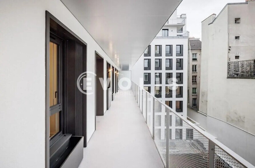 107 T Rue Du Faubourg Saint-Denis, Paris à louer - Photo de l’immeuble – Image 1 sur 3