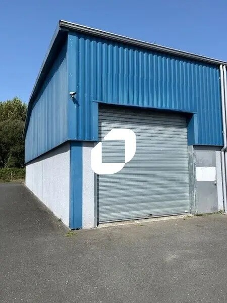 Plus de détails pour Local d'activités à louer