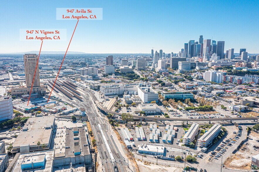 934 Avila St, Los Angeles, CA à vendre - Photo de l’immeuble – Image 3 sur 39