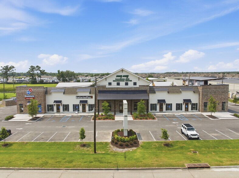 1920 E McNeese St, Lake Charles, LA à louer - Photo de l’immeuble – Image 1 sur 9