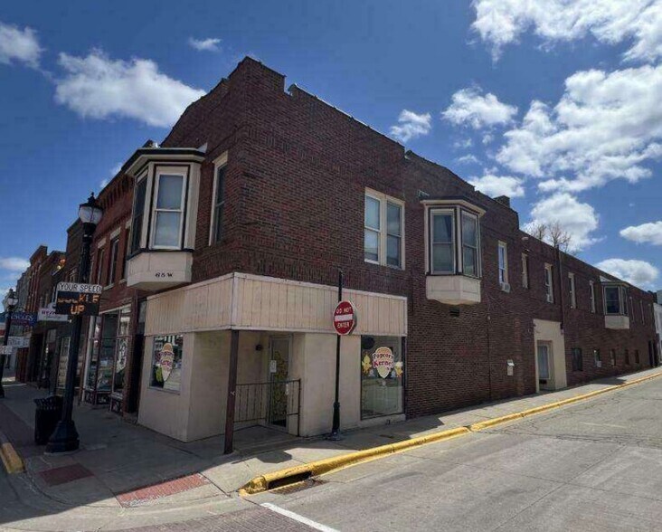 65 W Main St, Platteville, WI à vendre - Photo principale – Image 1 sur 1