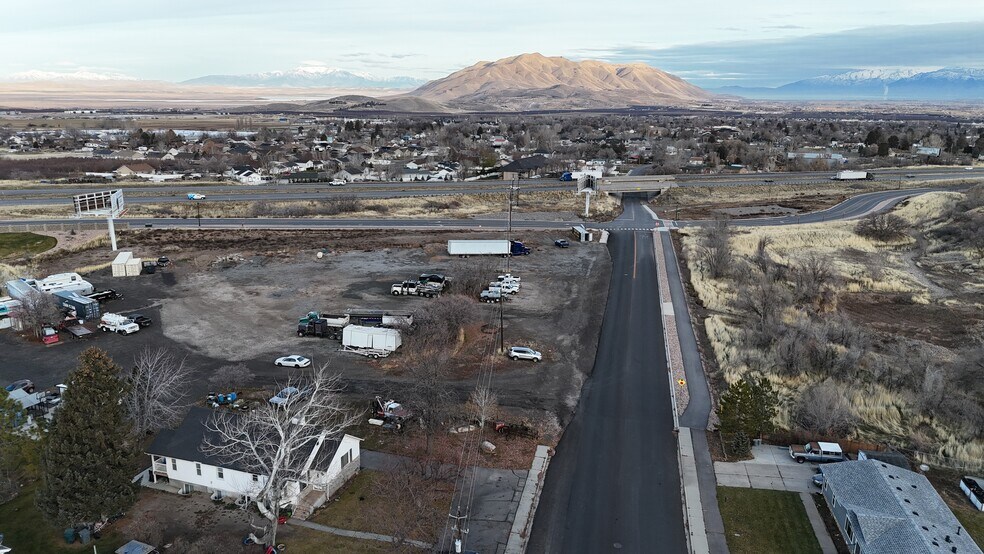 683 Canyon Cir, Santaquin, UT à louer - Photo de l’immeuble – Image 3 sur 5