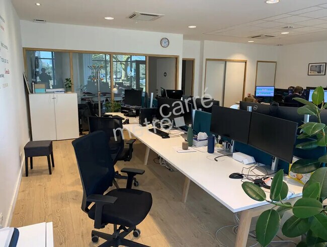 Plus de détails pour Bureau à louer