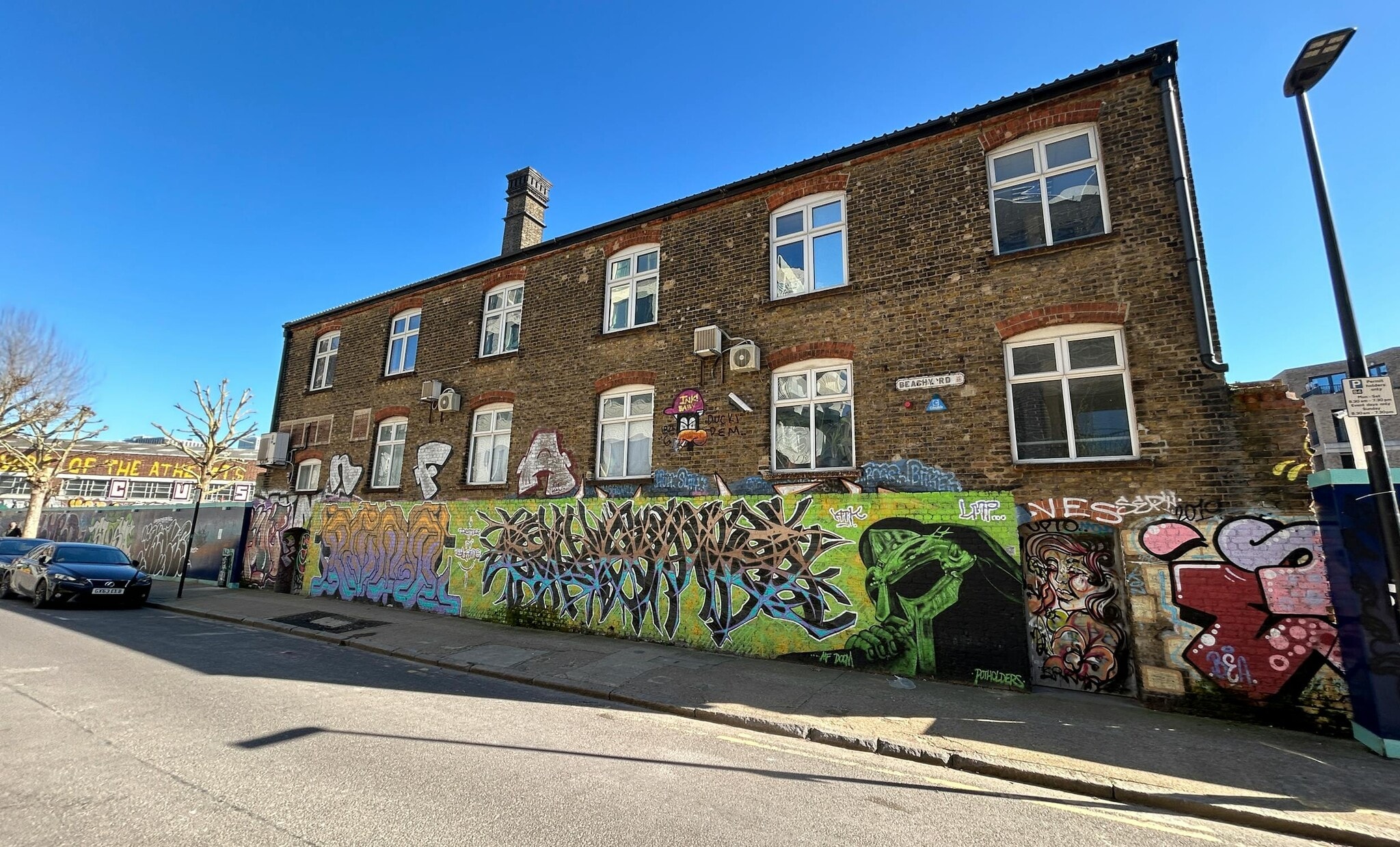 52 Beachy Rd, Londres à louer Photo de l’immeuble– Image 1 sur 1