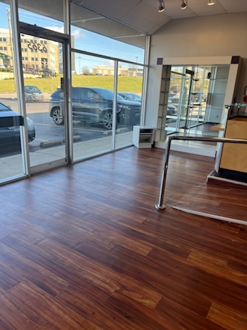 6361-6367 Glenway Ave, Cincinnati, OH à louer - Photo de l’immeuble – Image 3 sur 20