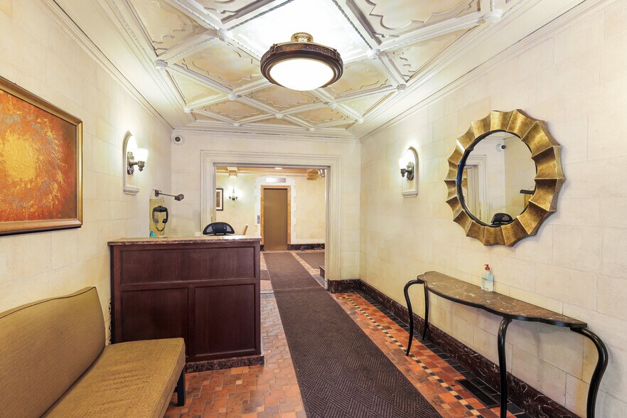 9 Prospect Park W, Brooklyn, NY à vendre - Photo de l’immeuble – Image 2 sur 5