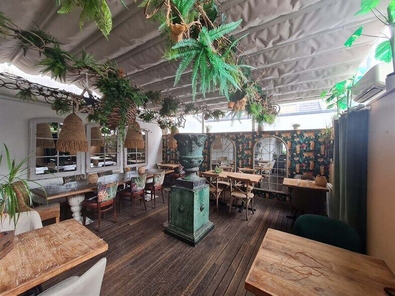 106-108 Kew Rd, Richmond à louer - Photo de l’immeuble – Image 2 sur 4