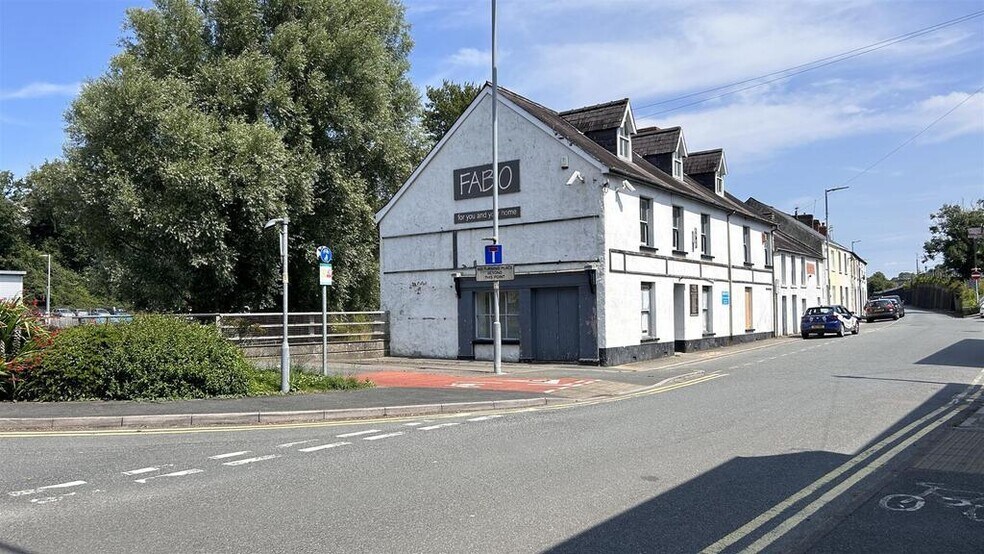 34-38 Cartlett, Haverfordwest à vendre - Photo de l’immeuble – Image 3 sur 30