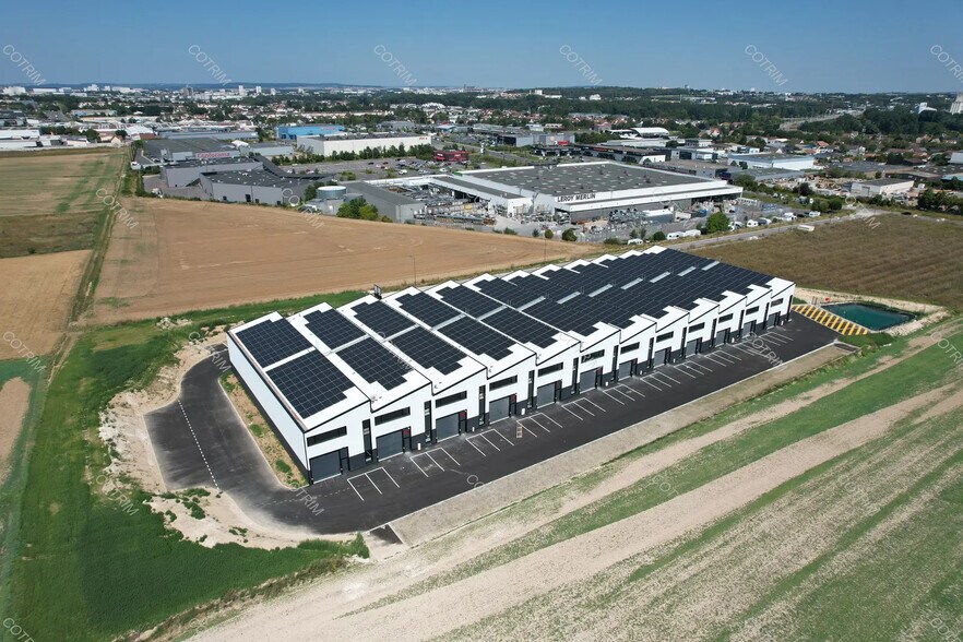 Industriel/Logistique dans Cormontreuil à louer - Photo de l’immeuble – Image 3 sur 8