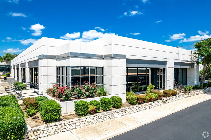 140 Heimer Rd, San Antonio, TX à vendre - Photo principale – Image 1 sur 7