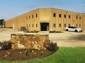 4601 SW 36th St, Oklahoma City, OK à louer Photo de l’immeuble– Image 1 sur 3