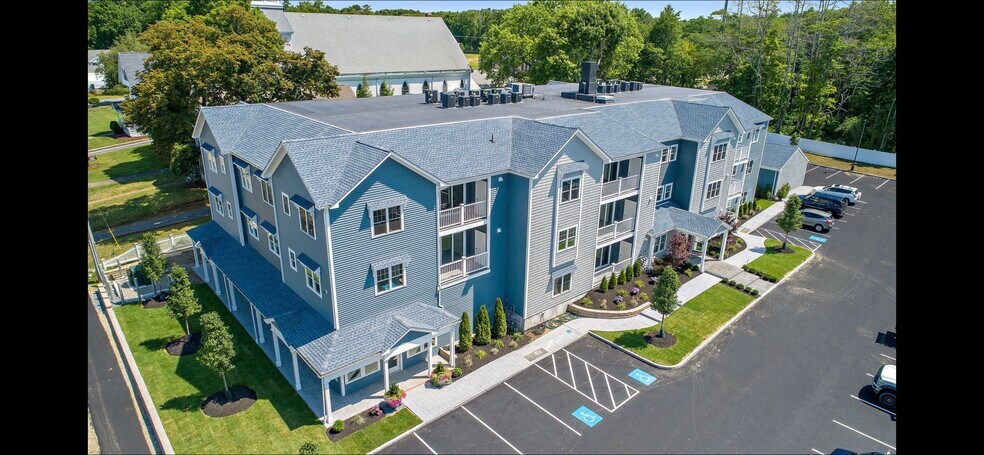 181 S Franklin St, Holbrook, MA à vendre - Photo de l’immeuble – Image 1 sur 14