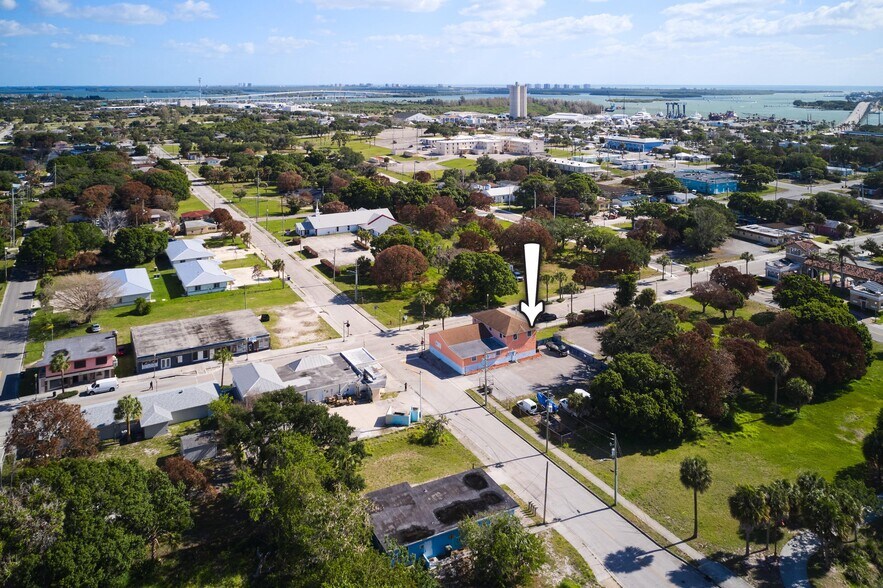 464 N 9th St, Fort Pierce, FL à vendre - Photo de l’immeuble – Image 3 sur 20