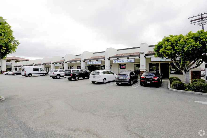 18200-18216 S Western Ave, Gardena, CA à louer - Photo de l’immeuble – Image 3 sur 5