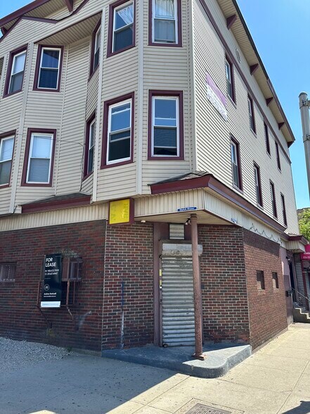 530 West Side Ave, Jersey City, NJ à louer - Photo de l’immeuble – Image 3 sur 24