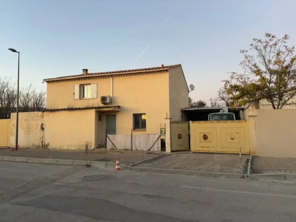 Bureau dans Carpentras à louer Photo de l’immeuble– Image 1 sur 7