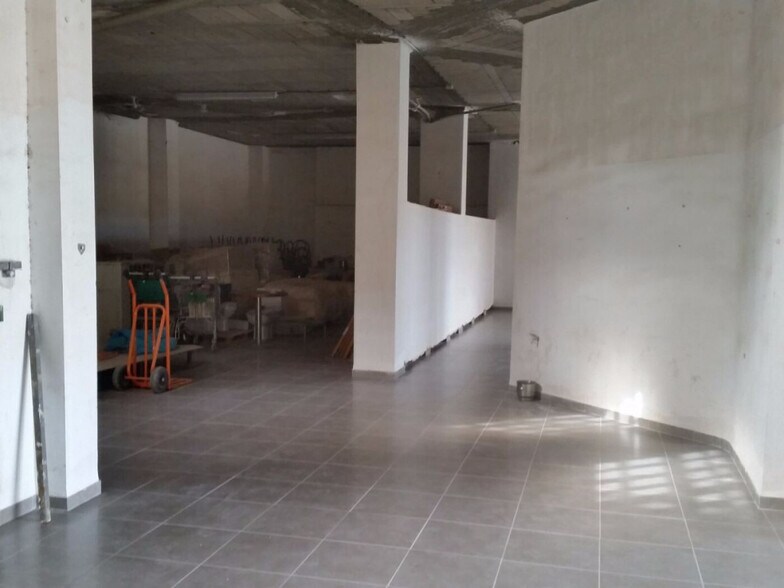 Local commercial dans Ontinyent, Valencia à louer - Photo intérieure – Image 1 sur 2