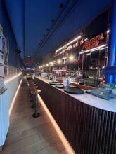 Local commercial dans Barcelone, Barcelona à louer Photo intérieure– Image 2 sur 18